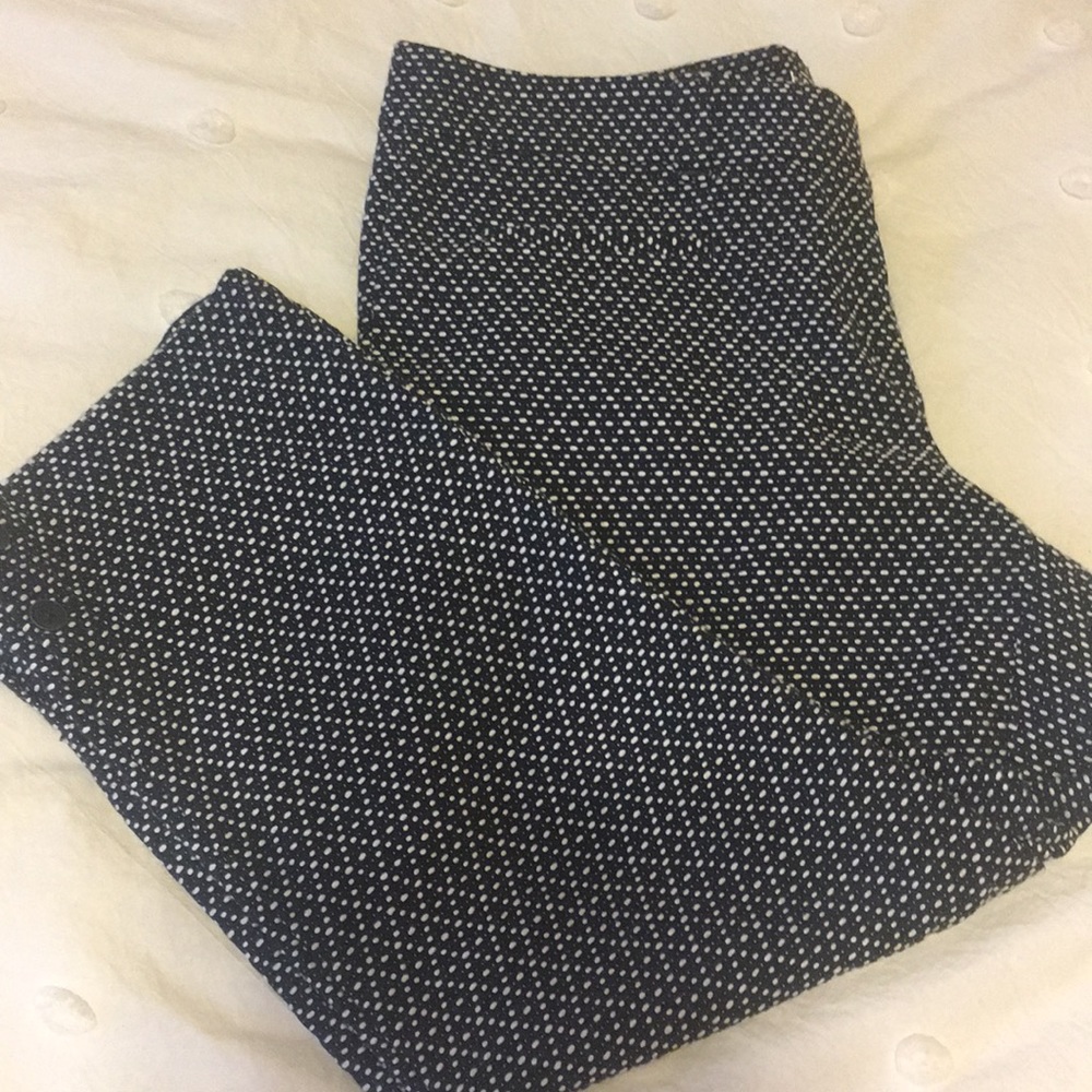 Loft Navy and white texture crop pants